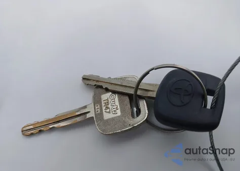 2004 Toyota Corolla Le from USA, damaged, VIN 2T1BR38E74C243199